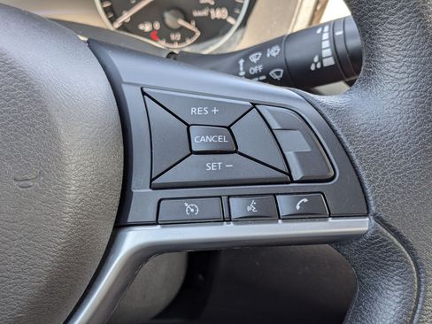 Used 2025 Nissan Altima 2.5 SV FWD image 20
