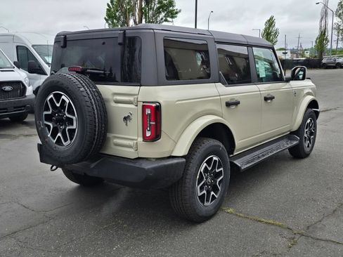 New 2026 Ford Bronco Outer Banks AWD/4WD image 5