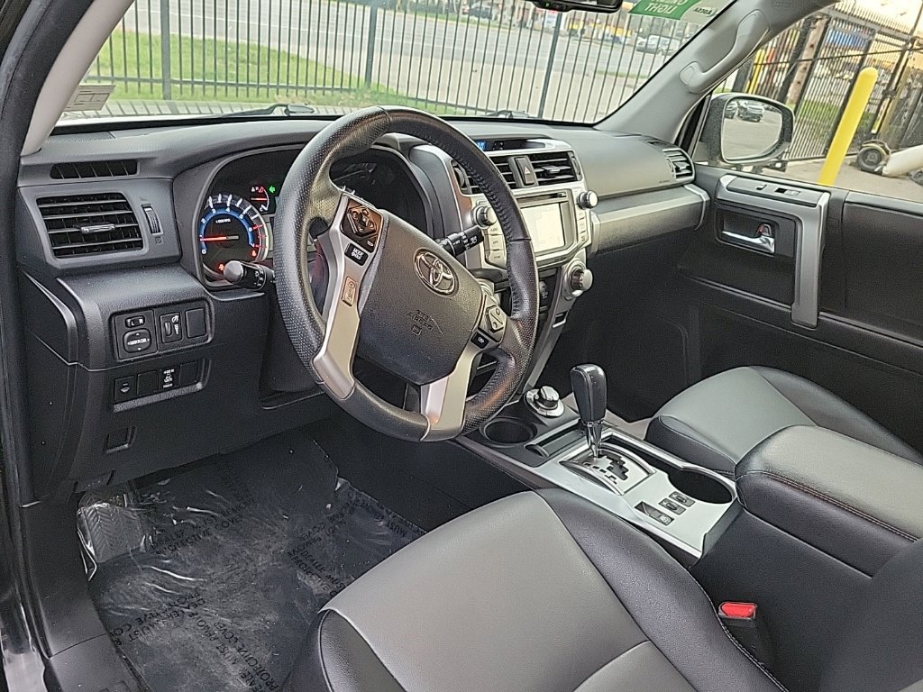 Used 2017 Toyota 4Runner SR5 Premium AWD/4WD image 7