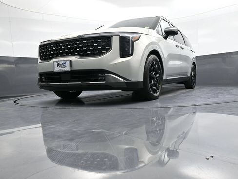 New 2026 Kia Carnival SX w/ SX Dark Edition Package FWD image 30