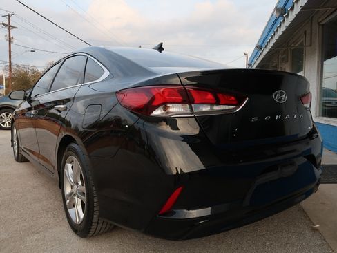 Used 2018 Hyundai Sonata Limited image 7