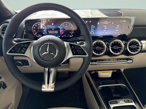 New 2026 Mercedes-Benz GLB 250 GLB 250 image 33