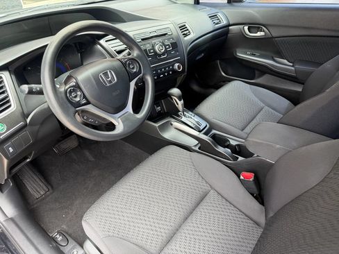 Used 2014 Honda Civic LX image 2