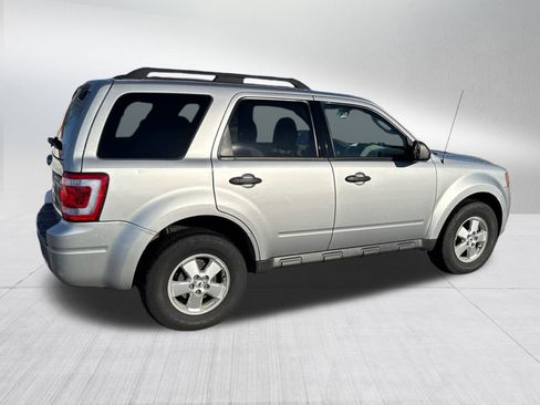 Used 2010 Ford Escape XLT image 11