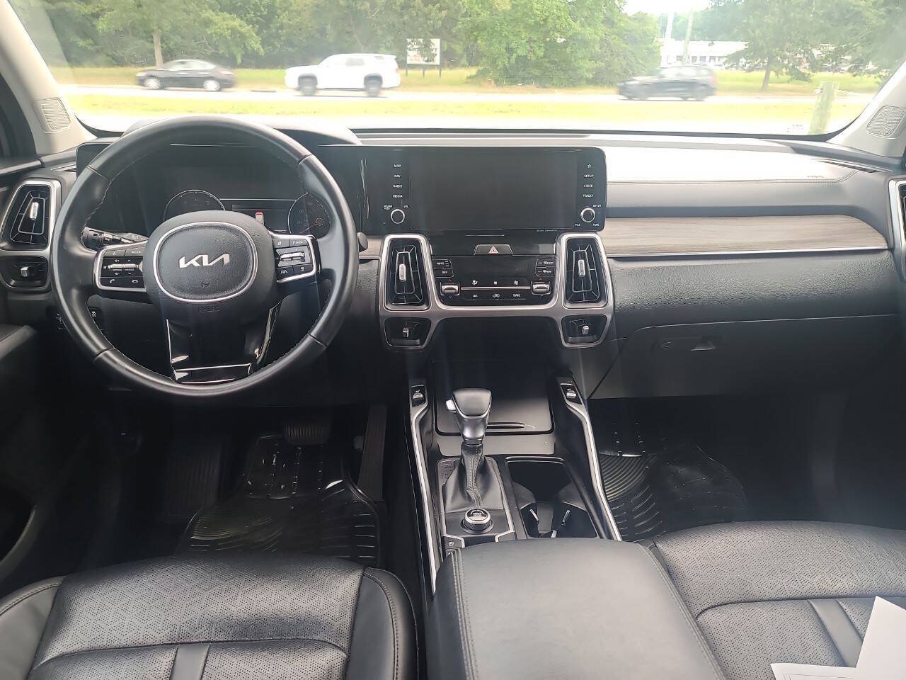 Used 2023 Kia Sorento EX FWD image 28