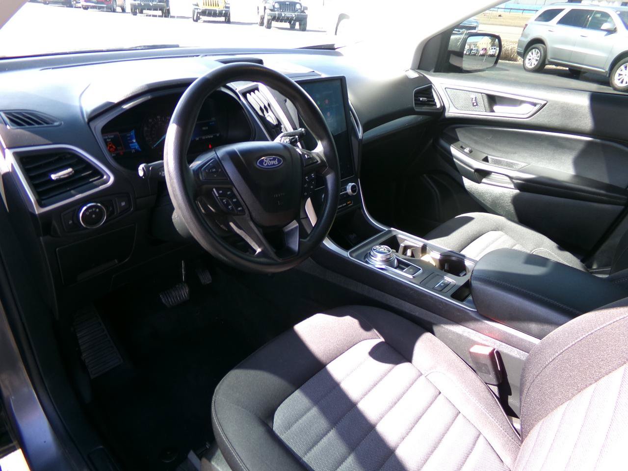 Used 2023 Ford Edge SE AWD/4WD image 12