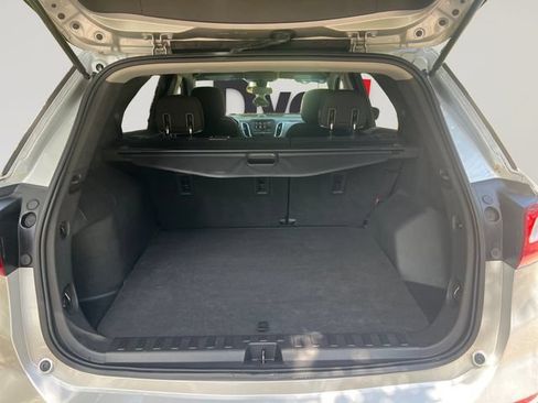 Used 2020 Chevrolet Equinox LS w/ LS Convenience Package FWD image 19