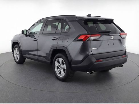 Used 2025 Toyota RAV4 XLE w/ Convenience Package image 6