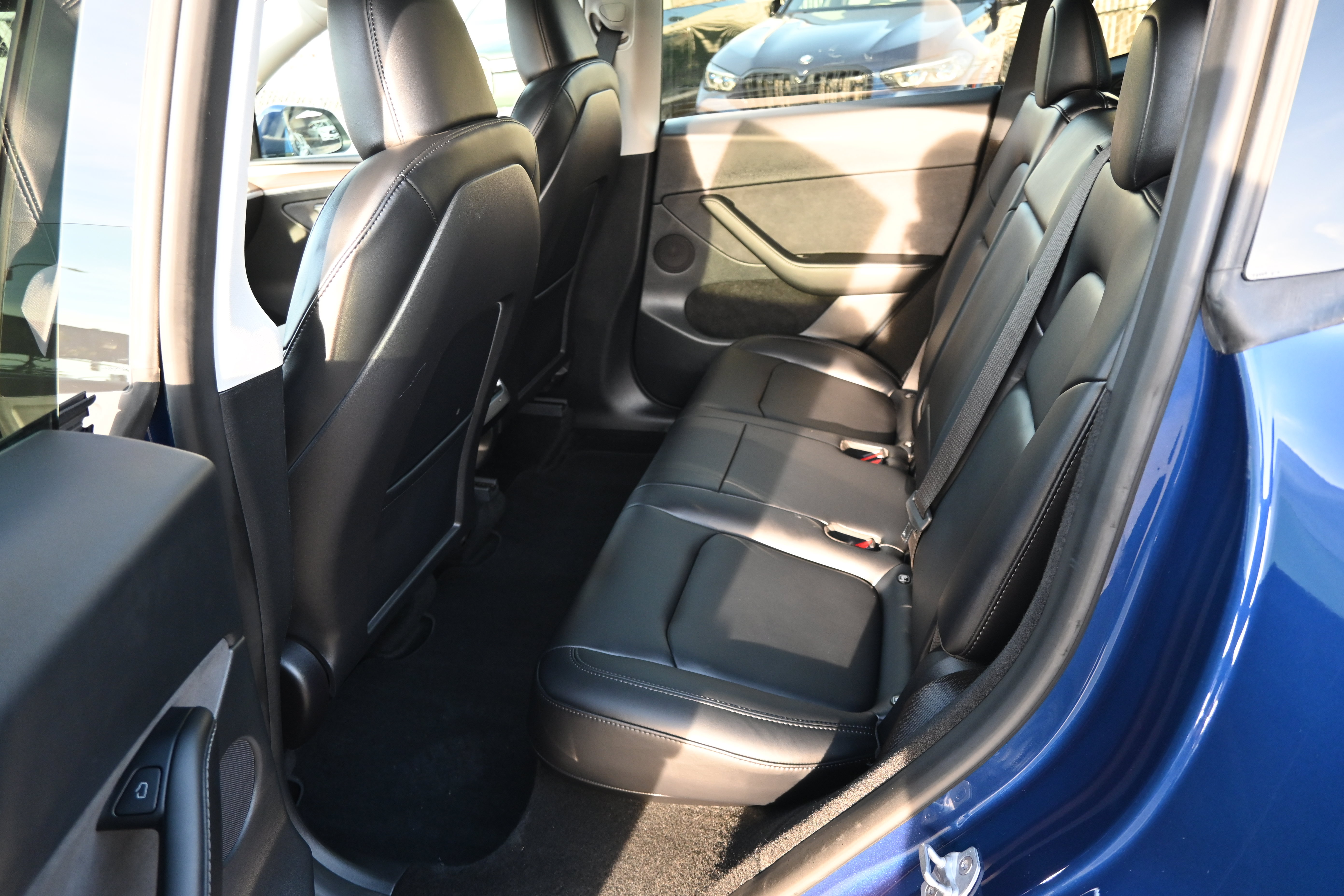 Used 2023 Tesla Model Y Long Range AWD/4WD image 27