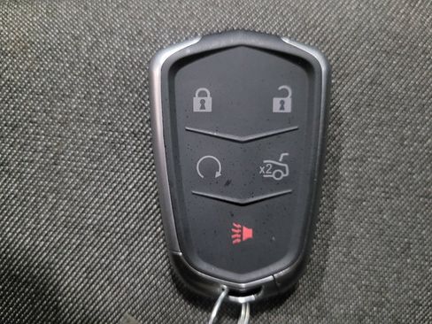Used 2020 Chevrolet Equinox LT FWD image 32