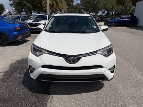 Used 2017 Toyota RAV4 XLE FWD image 14