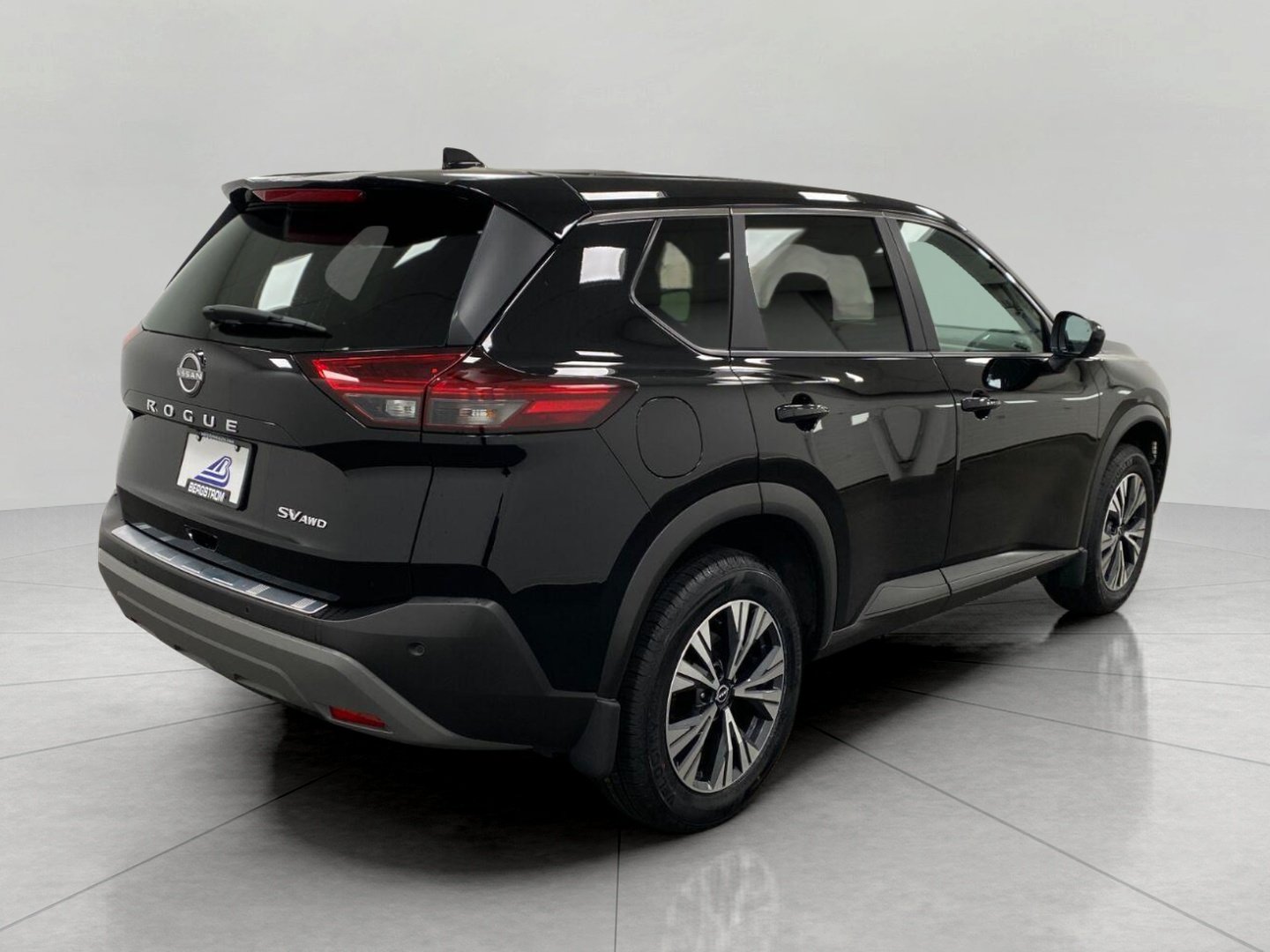 Certified 2023 Nissan Rogue SV AWD/4WD image 3