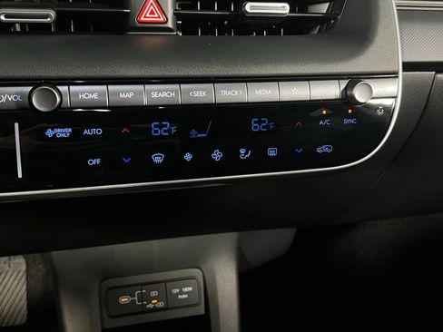 Used 2025 Hyundai Ioniq 5 SEL image 22