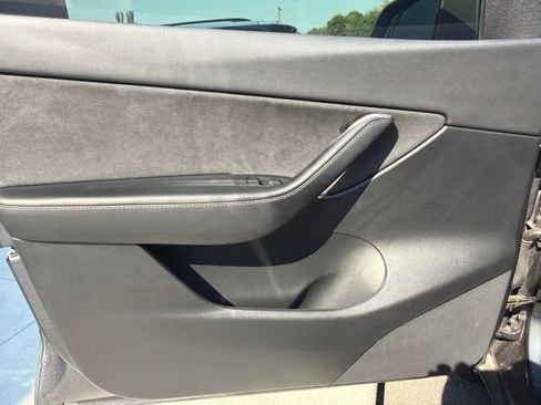 Used 2022 Tesla Model Y Performance AWD/4WD image 20