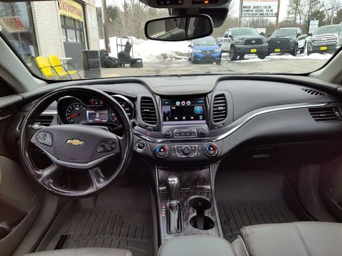Used 2015 Chevrolet Impala LTZ image 9