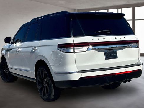 Used 2022 Lincoln Navigator Black Label image 12