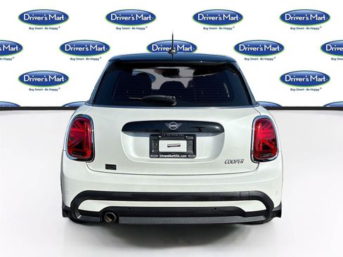 Used 2023 MINI Cooper 4-Door Hardtop FWD image 6