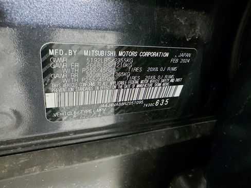 Used 2024 Mitsubishi Outlander SE image 12