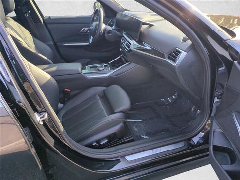 Used 2023 BMW 330i Sedan w/ Convenience Package RWD image 22