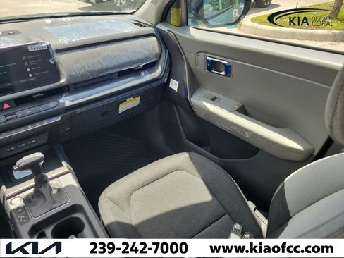 New 2027 Kia Seltos S FWD image 16