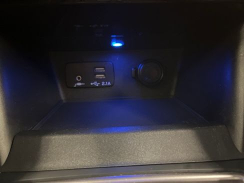 Certified 2023 Subaru Forester Premium image 24