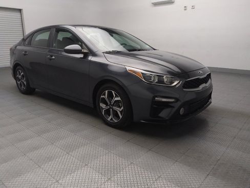 Used 2019 Kia Forte LXS image 13