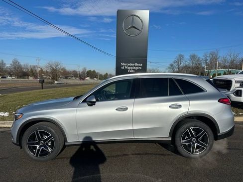 Used 2026 Mercedes-Benz GLC 300 4MATIC image 2