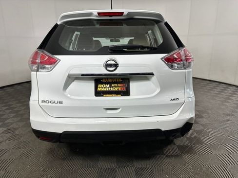 Used 2015 Nissan Rogue S image 4