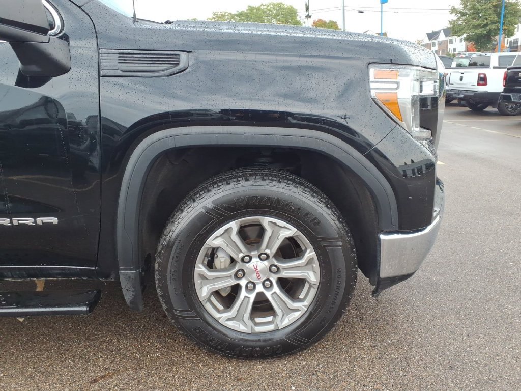 Used 2020 GMC Sierra 1500 SLE w/ SLE Convenience Package AWD/4WD image 25