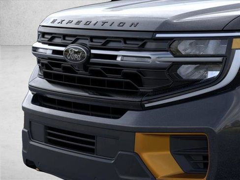 New 2026 Ford Expedition Tremor image 17