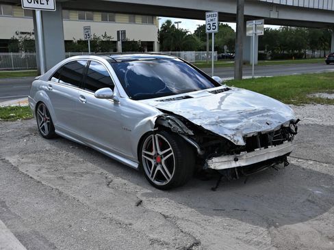 Used 2008 Mercedes-Benz S 63 AMG image 2