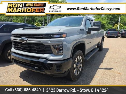 Used 2024 Chevrolet Silverado 2500 Custom w/ Custom Value Package AWD/4WD image 1