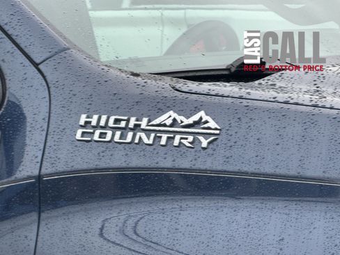 Used 2023 Chevrolet Silverado 1500 High Country w/ High Country Premium Package image 4