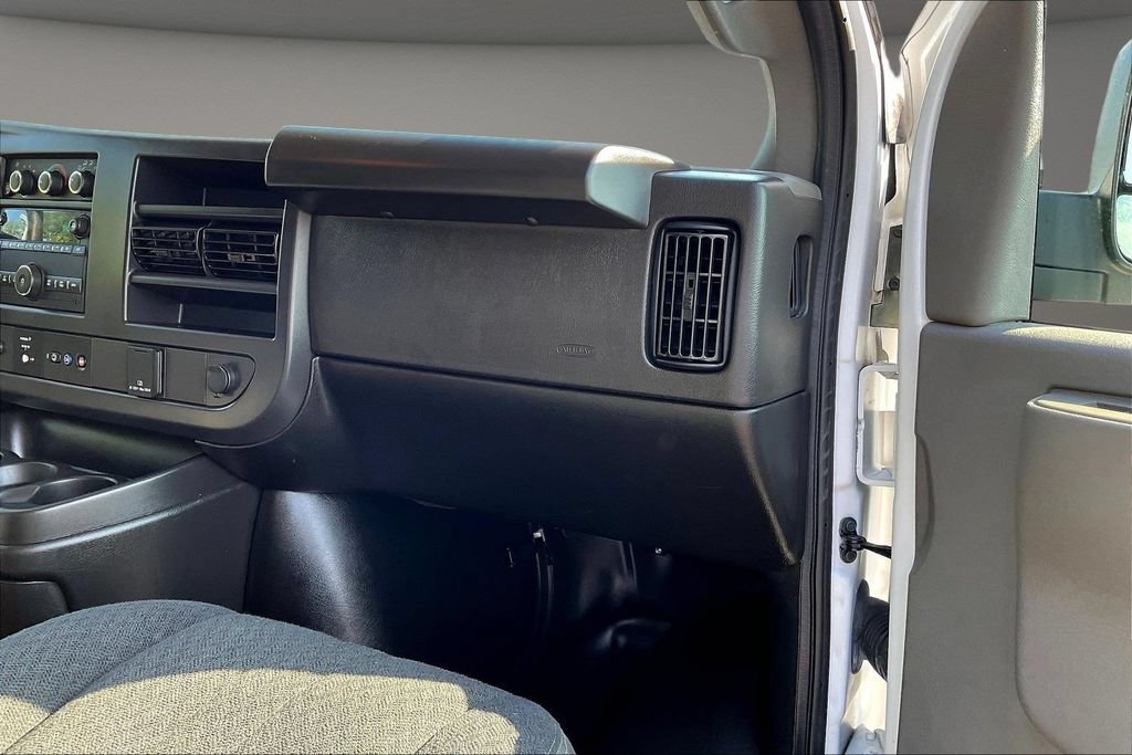 Used 2025 GMC Savana 2500 w/ Driver Convenience Package RWD image 25
