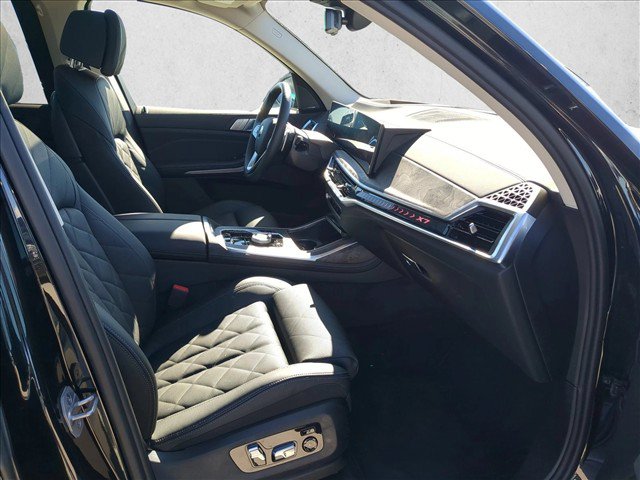 Used 2026 BMW X7 xDrive40i AWD/4WD image 24