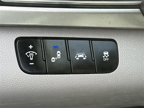 Used 2017 Hyundai Elantra Limited w/ Limited Ultimate Package 09 image 27