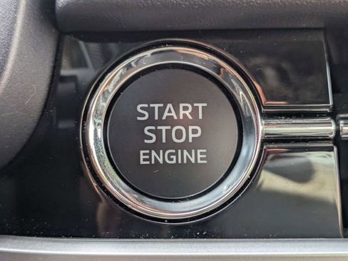 Used 2025 Mitsubishi Outlander ES image 31