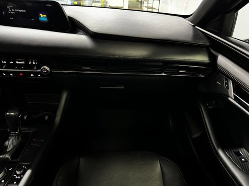 Used 2023 MAZDA MAZDA3 s AWD/4WD image 18