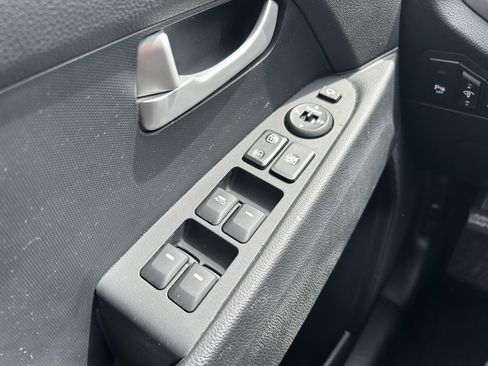 Used 2015 Kia Sportage EX image 21