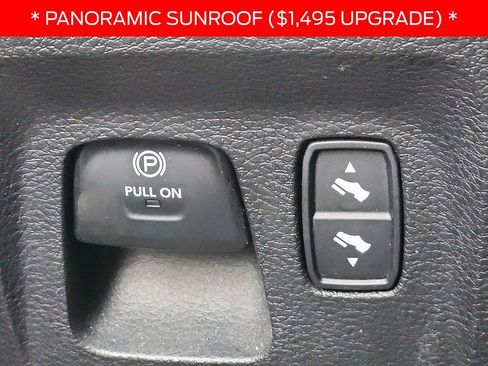 Used 2022 RAM 1500 Limited w/ Body Color Bumper Group image 30