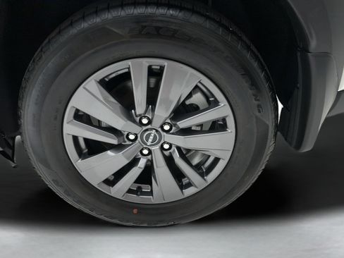 Used 2024 Nissan Pathfinder SV AWD/4WD image 8