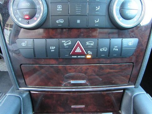Used 2010 Mercedes-Benz GL 450 4MATIC image 20
