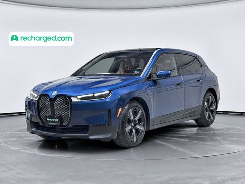 Used 2023 BMW iX xDrive50 w/ Premium Package AWD/4WD image 1