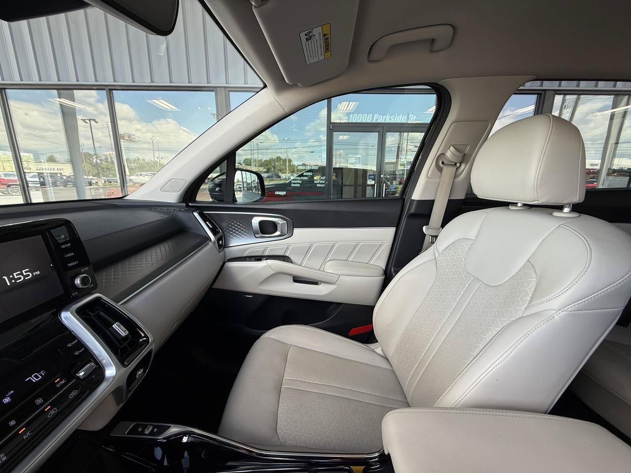 Used 2022 Kia Sorento AWD SX Prestige Plug-In Hybrid image 26