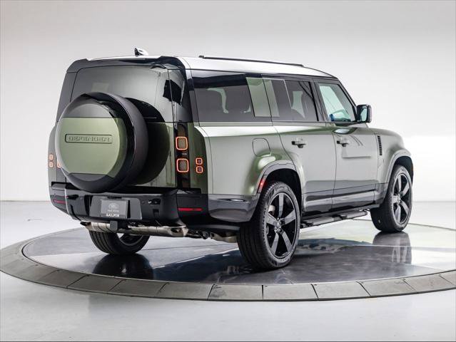 New 2026 Land Rover Defender 130 X-Dynamic SE AWD/4WD image 5
