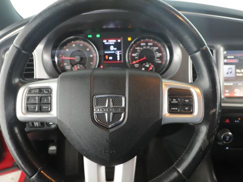 Used 2012 Dodge Charger SXT image 15