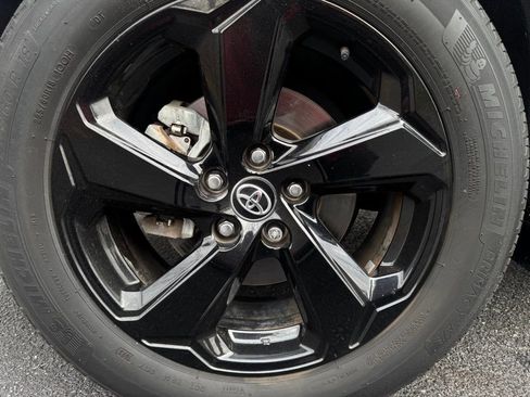 Used 2020 Toyota RAV4 XSE image 25