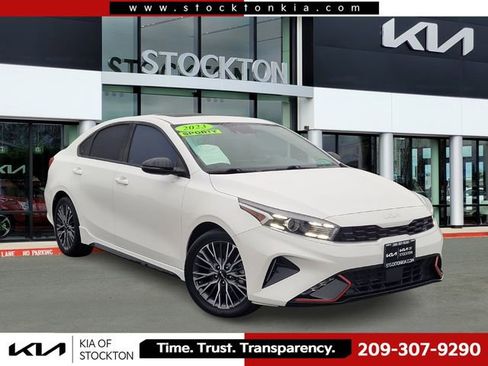 Used 2023 Kia Forte GT-Line w/ GT-Line Premium Package image 1