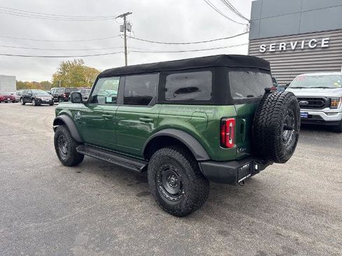 New 2025 Ford Bronco Outer Banks w/ Sasquatch Package AWD/4WD image 9
