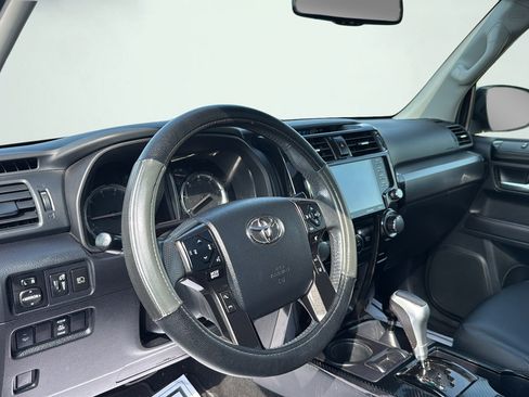 Used 2020 Toyota 4Runner TRD Off-Road Premium w/ Moonroof Package AWD/4WD image 34